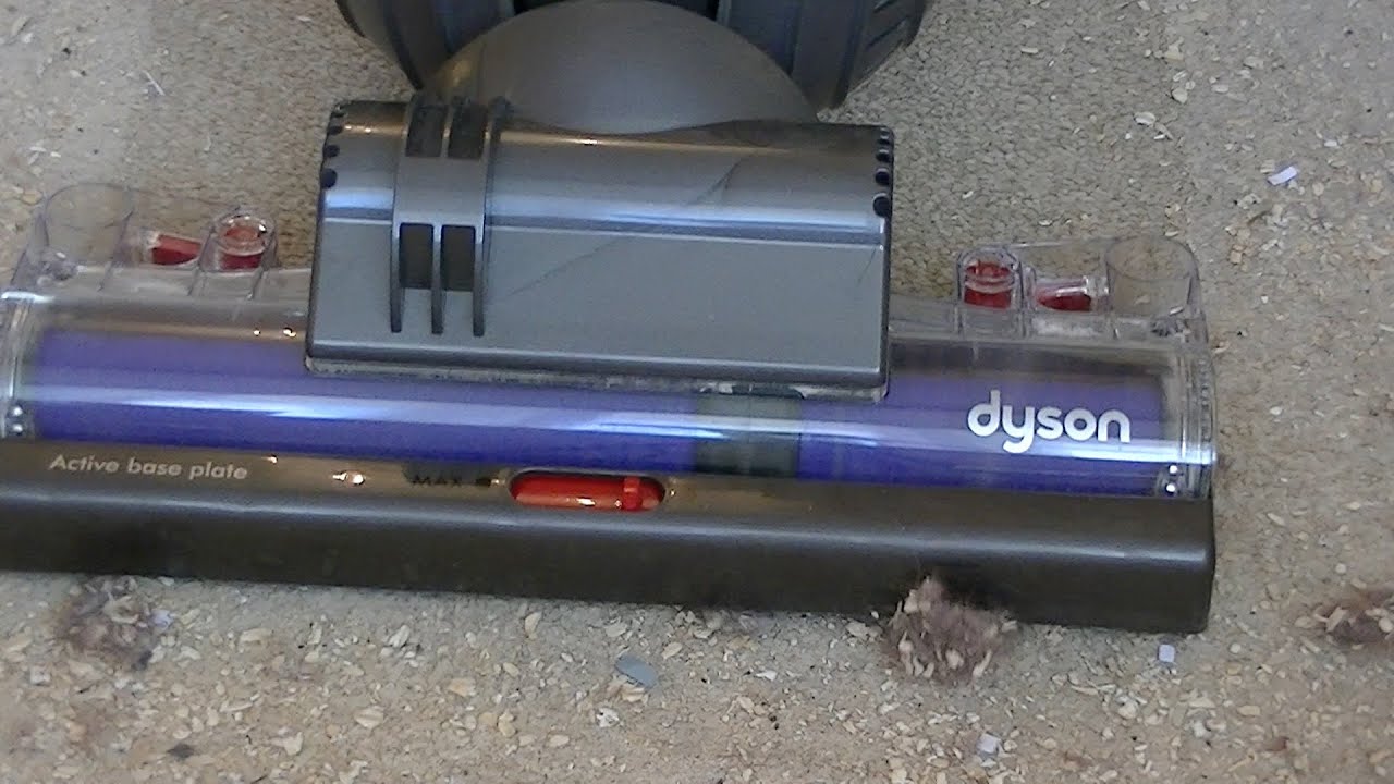 Dyson DC40 (2015) Vacuum Cleaner Demonstration & Review - YouTube