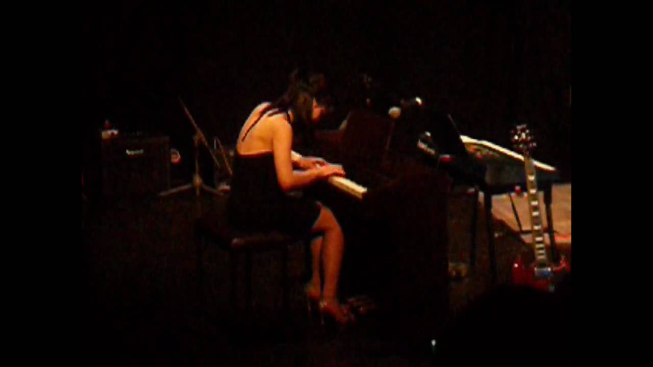 Watch 'The Flight of Bumble Bee' Maksim Mrvica Performed by Joey Fung on YouTube Watch 'The Flight of Bumble Bee' Maksim Mrvica Performed by Joey Fung on YouTube
