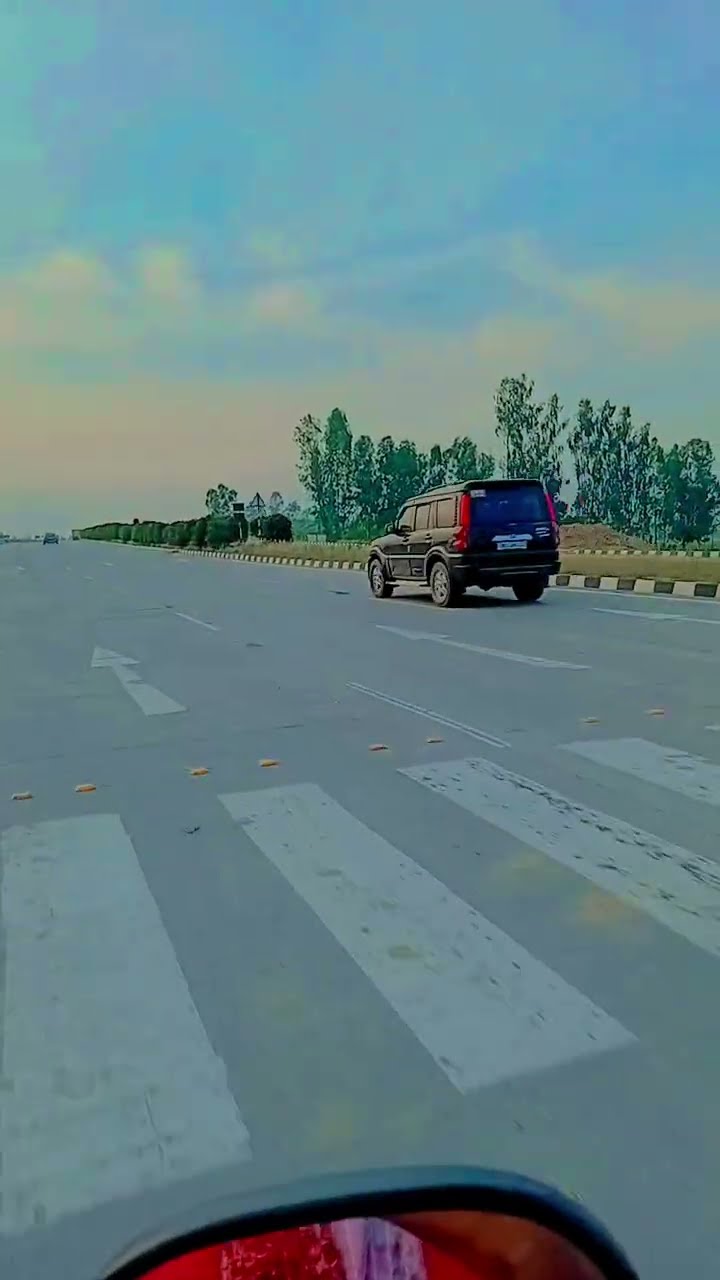 😘रोमांटिक सॉन्ग - ShareChat