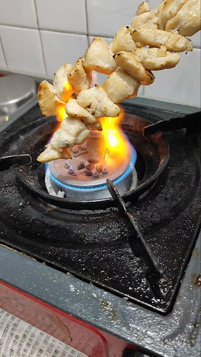 Lebaran bikin opor dah biasa sekali kali bikin sate #asmrvideo #astrieformosa