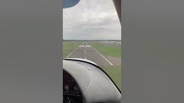 Short field /soft field landing in a cirrus sr22 with rollout to the end of rwy20 Hartford airport