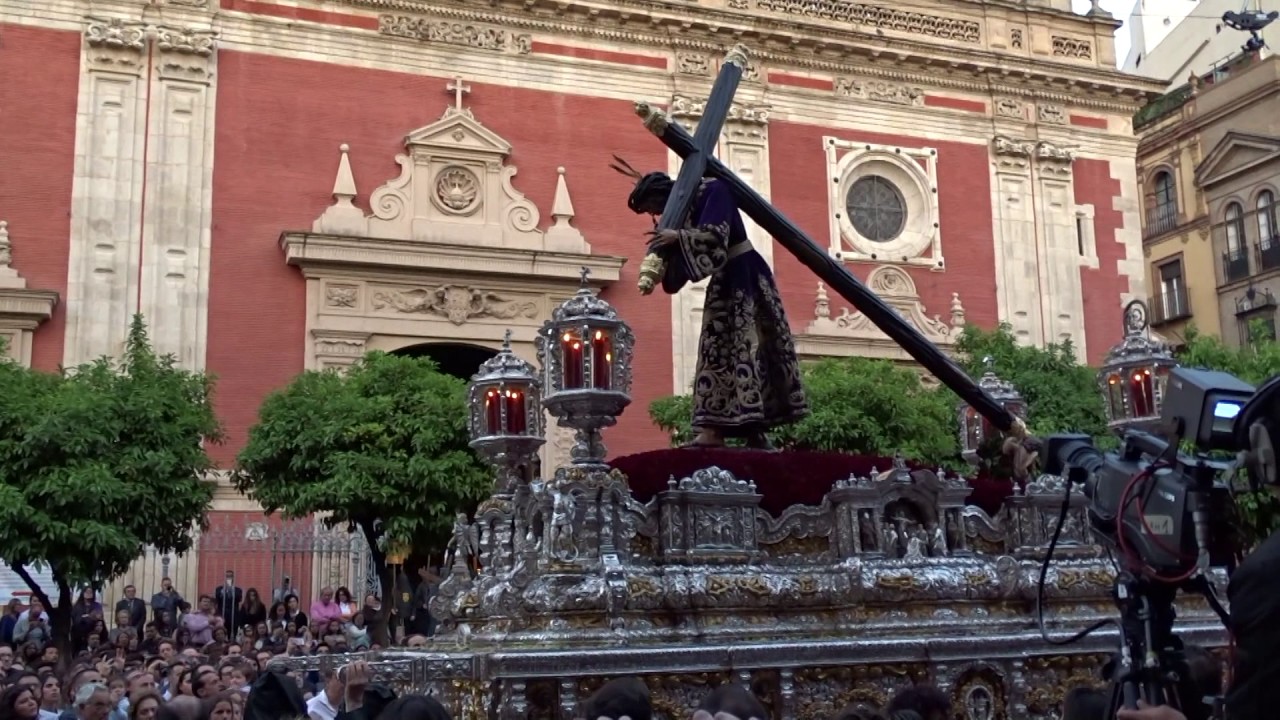 SALIDA DE LA HERMANDAD DE PASION.SEMANA SANTA SEVILLA 2017 ...