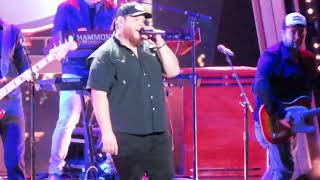 Luke Combs CMA Awards Beer Never Broke My Heart Nashville