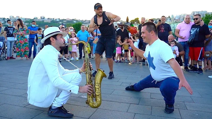 "Wake me Up" [with 2 EPIC DANCERS ] STREET SAX PER...