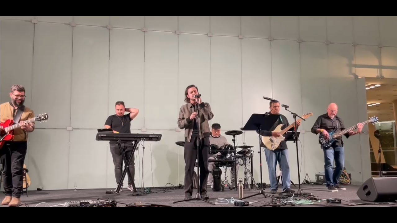 Don't look back in anger- Cover by Backboners