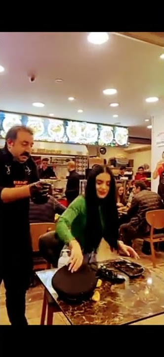 Naz Dej şarkı alav you 😡😡