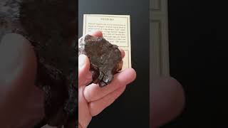Meteorite, tektite, Meteor Crater, Iron Range quartz