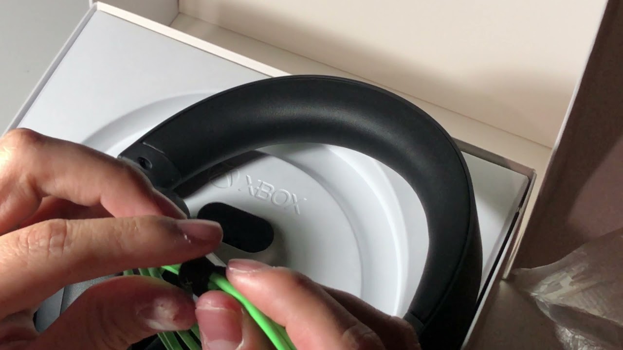 Распакова гарнитуры Microsoft Xbox Stereo Headset