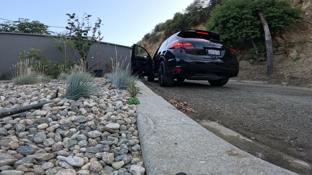 2013 Porsche Cayenne GTS w/ Soul Secondary Cat Bypass Cold Start