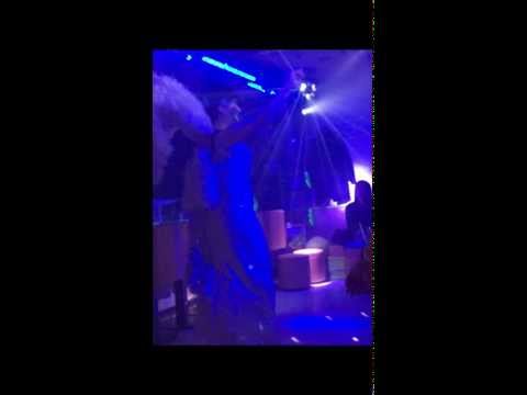 ニューハーフショー　エアーあややみたい