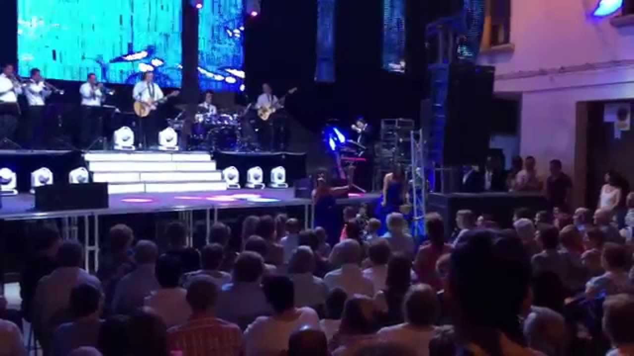 Marta Peruga con Orquesta Nueva Alaska - Mesonera de Aragón (Fiestas Santalecina 2015)