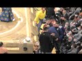 アクシデント！ 落下した翔猿の下敷きになり観戦していた男性が負傷し担がれ運ばれる。朝乃山白星スタート 令和5年大相撲初場所初日 2023 January SUMO TOURNAMENT 1st Day