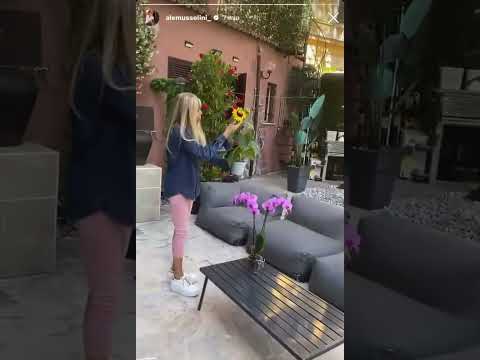 Video Alessandra Mussolini è tornata sui social