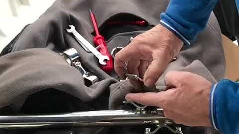 Davit arms assembly and operation video