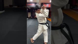 Back Hold Escape Self Defence #karate #martialarts #shorts #taekwondo #kravmaga
