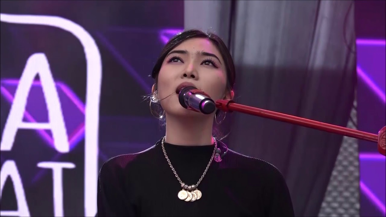 Isyana Sarasvati - Untuk Hati Yang Terluka (Live at PLAYLIST LIVE FESTIVAL 2019)