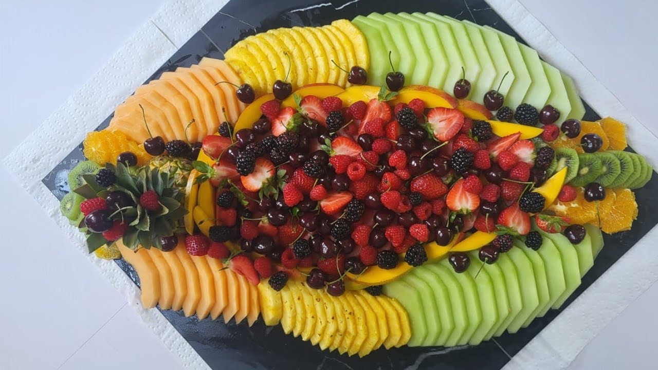 How to Make Party Trays, Including Fruit Trays, Like a Hosting Pro