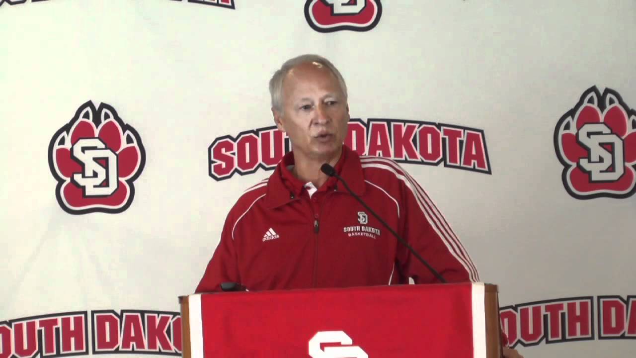 coyotes don edwards South Dakota Basketball Media Day - Coach Dave Boots