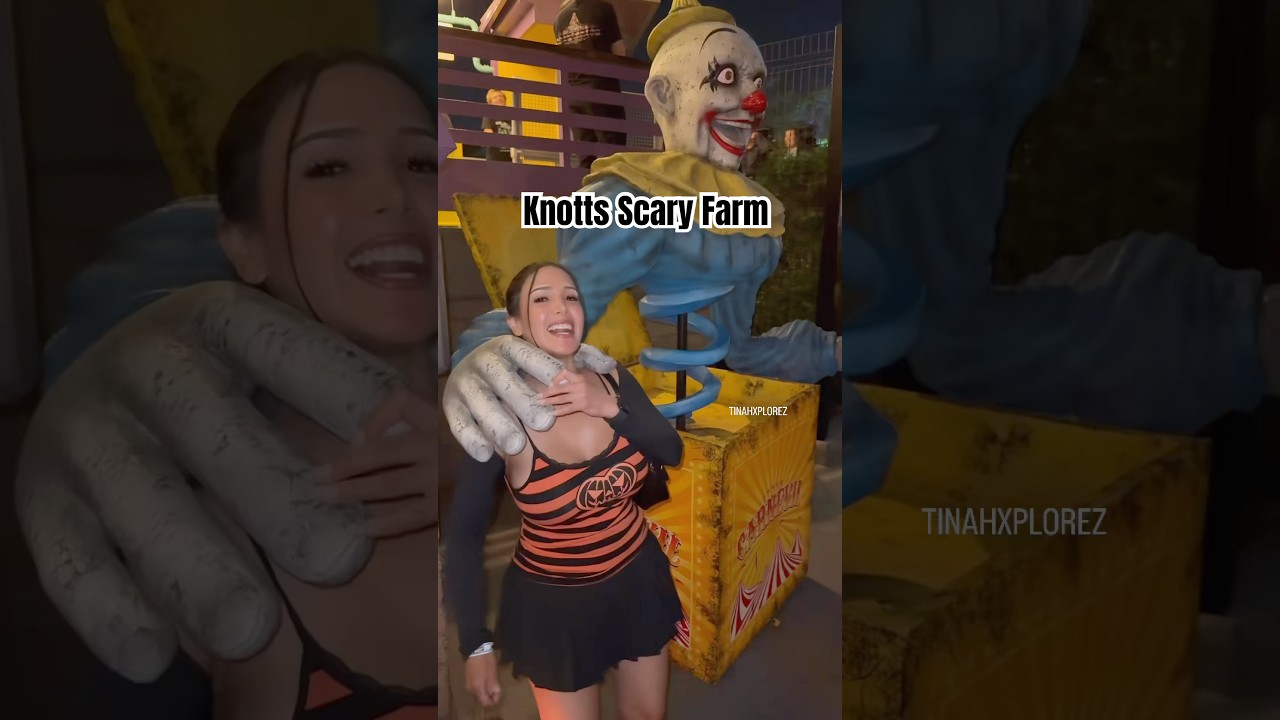 The cutest clown #viralshort #foryou #knottsscaryfarm