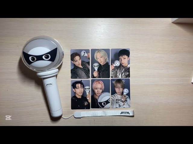 P1Harmony Official Lightsticks ver. 2 unboxing!! - YouTube
