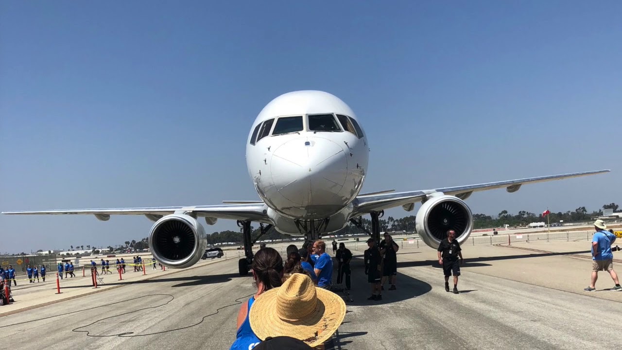 2018 Special Olympics Plane Pull Long Beach, CA - YouTube