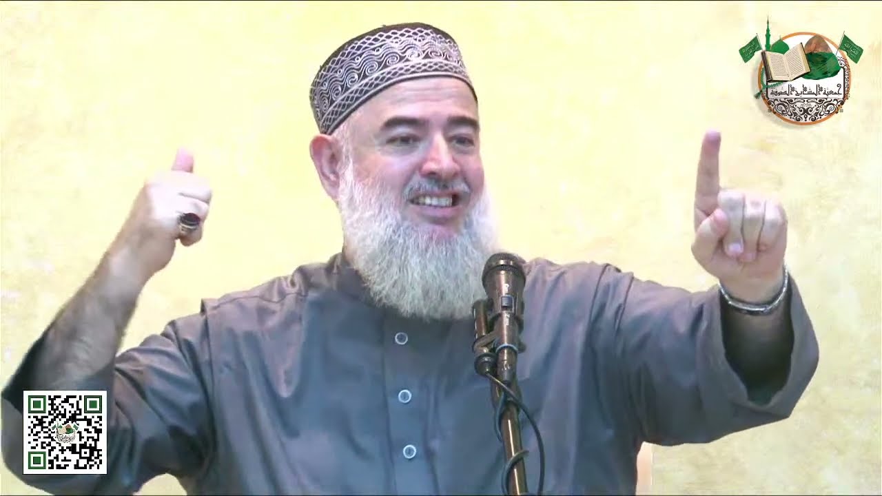 تحريمُ التكلُّمِ بالقُرءانِ بالرَّأي، والتحذيرُ مِن حَمْلِ الآياتِ والأحاديثِ المُتشابهةِ على الظاهر