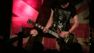 2010.06.01 Asking Alexandria - I Used to Have a Best Friend... (Live in Milwaukee,WI)