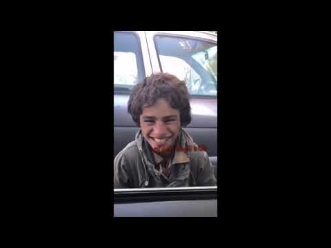 بسمة حزين ابتسم وانا حزين