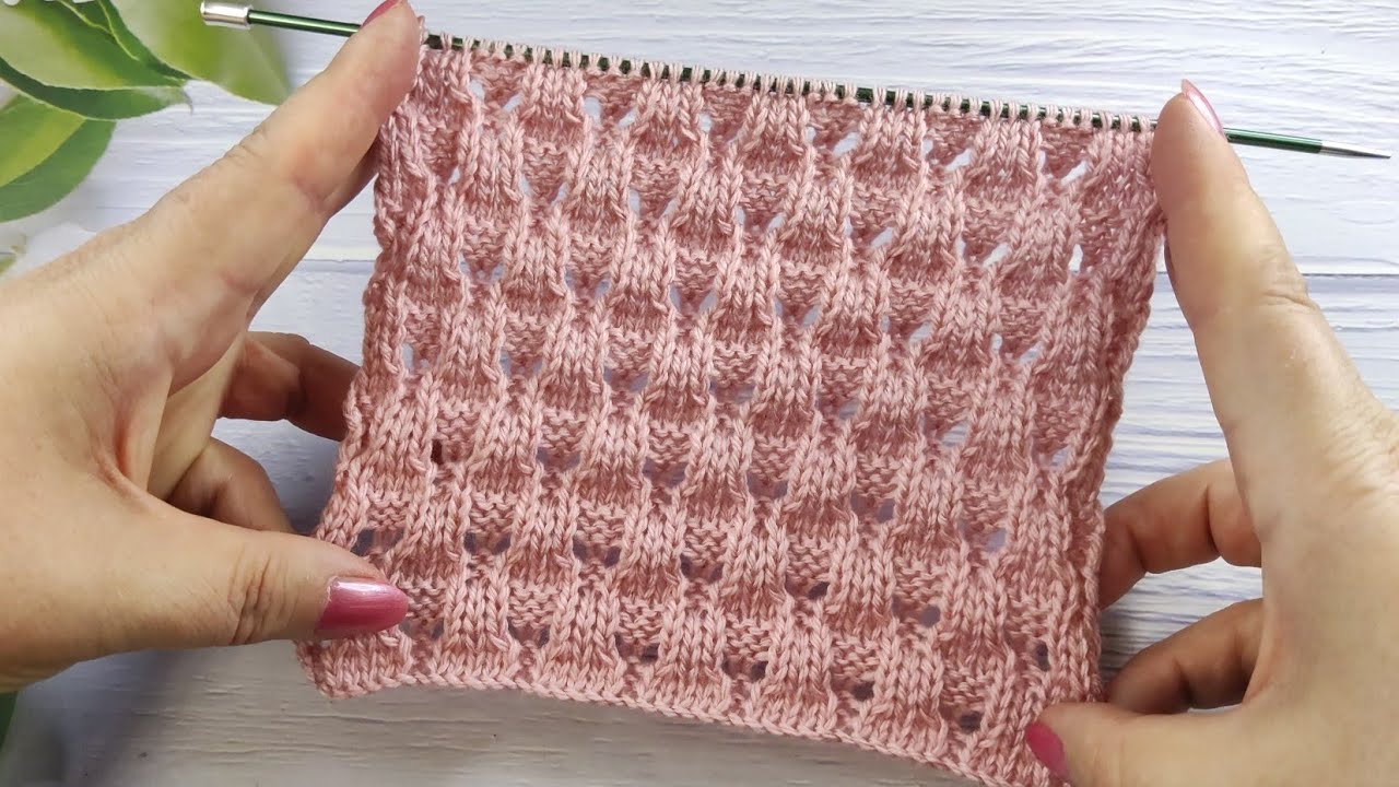 Lace Stitch Knit Pattern | Ajourmuster stricken | Punto Traforato ai ferri | Point Ajouré de Tricot