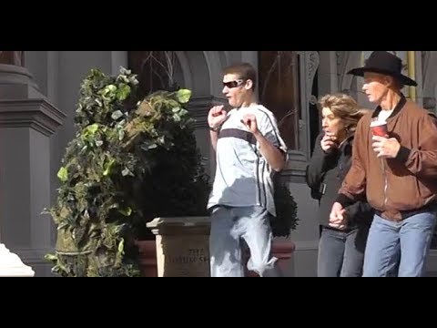 best-of:-bushman-scare-prank-with-rryanlewis-and-fredspecialtelevision