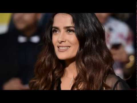 Video: Salma Hayek Bikini Vacation