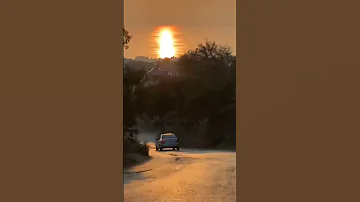 شو رايك نعمل فتلة نركب السيارة اكسبلور رجعوني لايك رحنا رواق Love سيارة ترند 