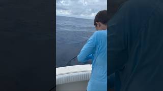 Red snapper for the win! #shorts #fishing #fishingfun #redsnapper #oceanfishing #gulfofmexico