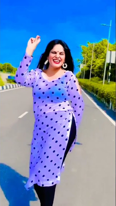 तुम पढ़ी-लिखी शेरा की नॉलेज कोनी गावा की यहां भरे पड़े बेवड़े चर्चा स उनके नामा की ( official video