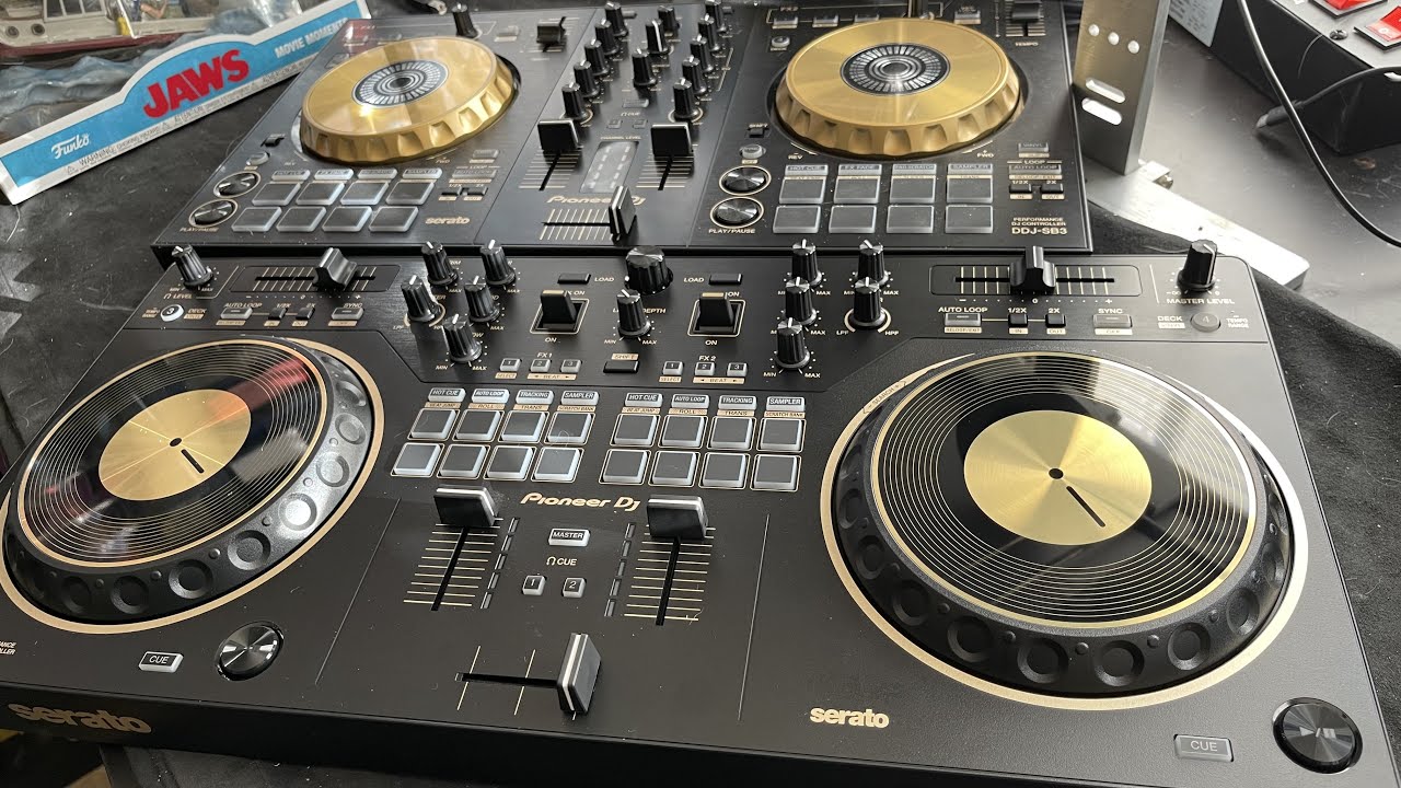 Pioneer DJ DDJ-REV1-N Serato Performance DJ Controller in Limited-Edition  Gold