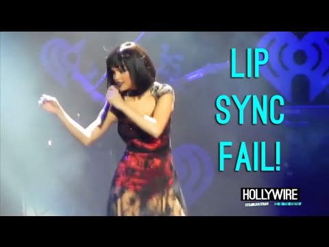 Halsey Puts Cheating Ex on Blast During Powerful SNL Performance