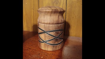 Lidded Box Celtic knot