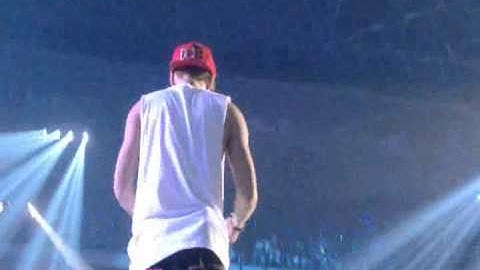 131024 SS5Manila Marry U Eunhyuk Cut