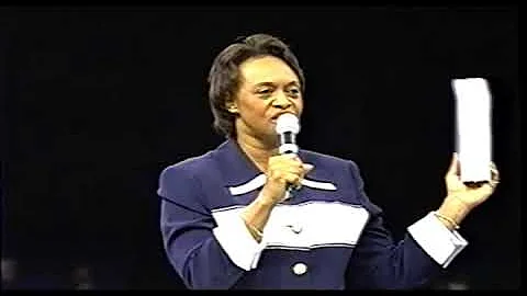 Dr. Jackie McCullough Preaching At Faith Dome And ...