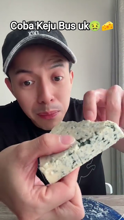 Rotten Cheese🤮 #cheeseviral #rotten #mukbang #shortfyp