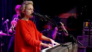 Agnes Obel - It's Happening Again (opbmusic) Resimi