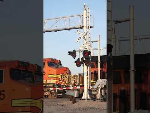 TRAIN SHORTS #00068 BNSF 6986 EB Q-SBDCHI San Bernardino, CA to Corwith, IL 4-12-2025 #bnsf #shorts