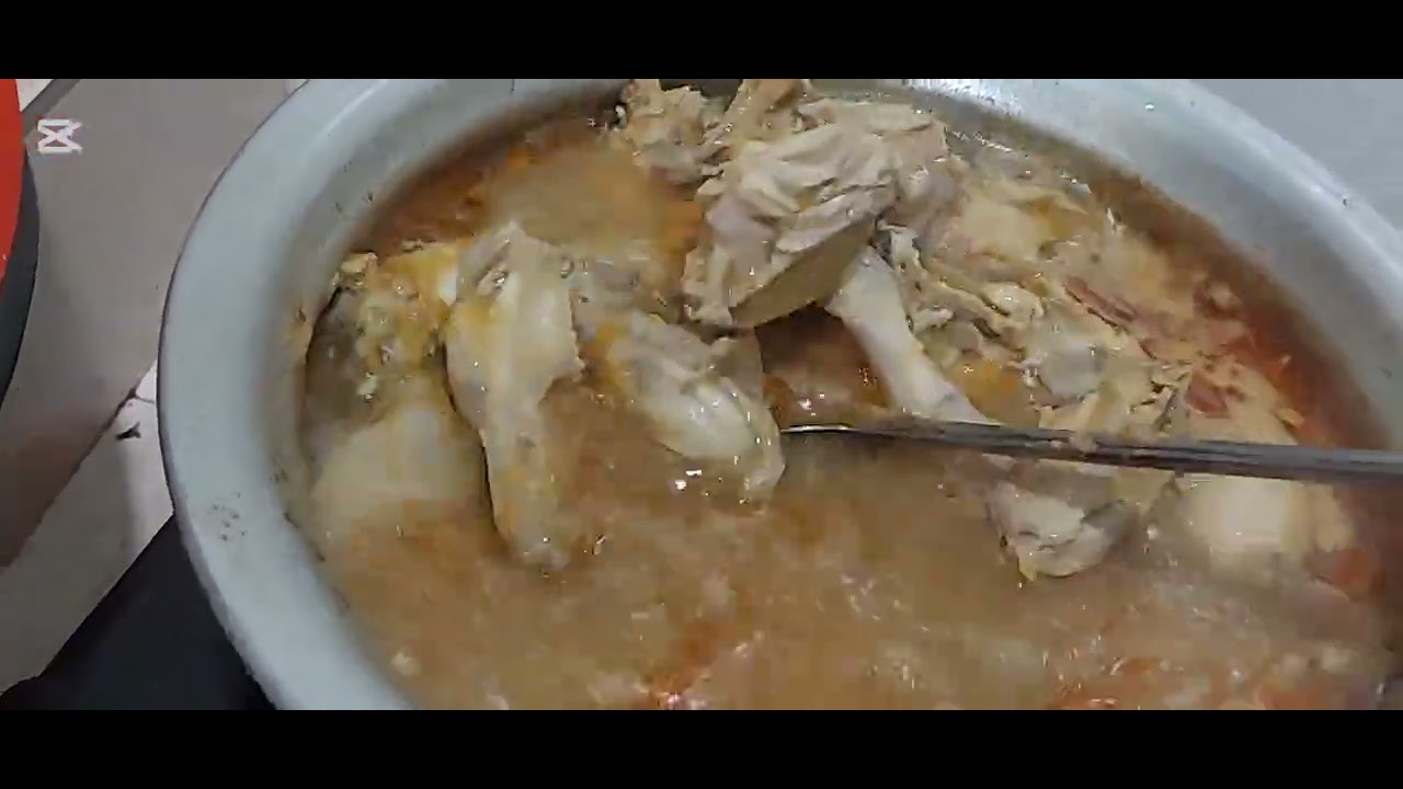 আজকে পেঁয়াজকোলি ভাজি করলাম। 