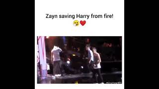 Celebrity Awww the way zayn saving Harry from fire is just amazing 🥺😍 #shorts #onedirection #viral #short Net Worth