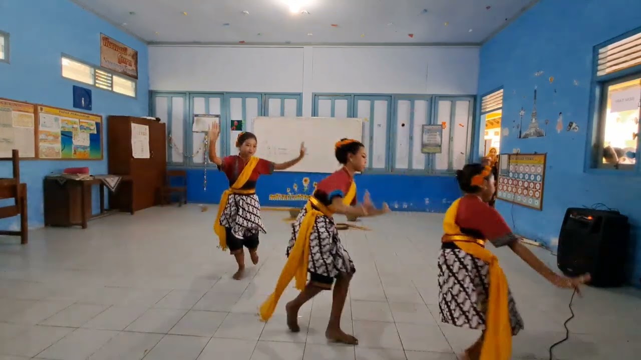 JUARA III FLS2N TINGKAT KECAMATAN DUKUN - Seni Tari Panen Raya SDN Mangunsoka