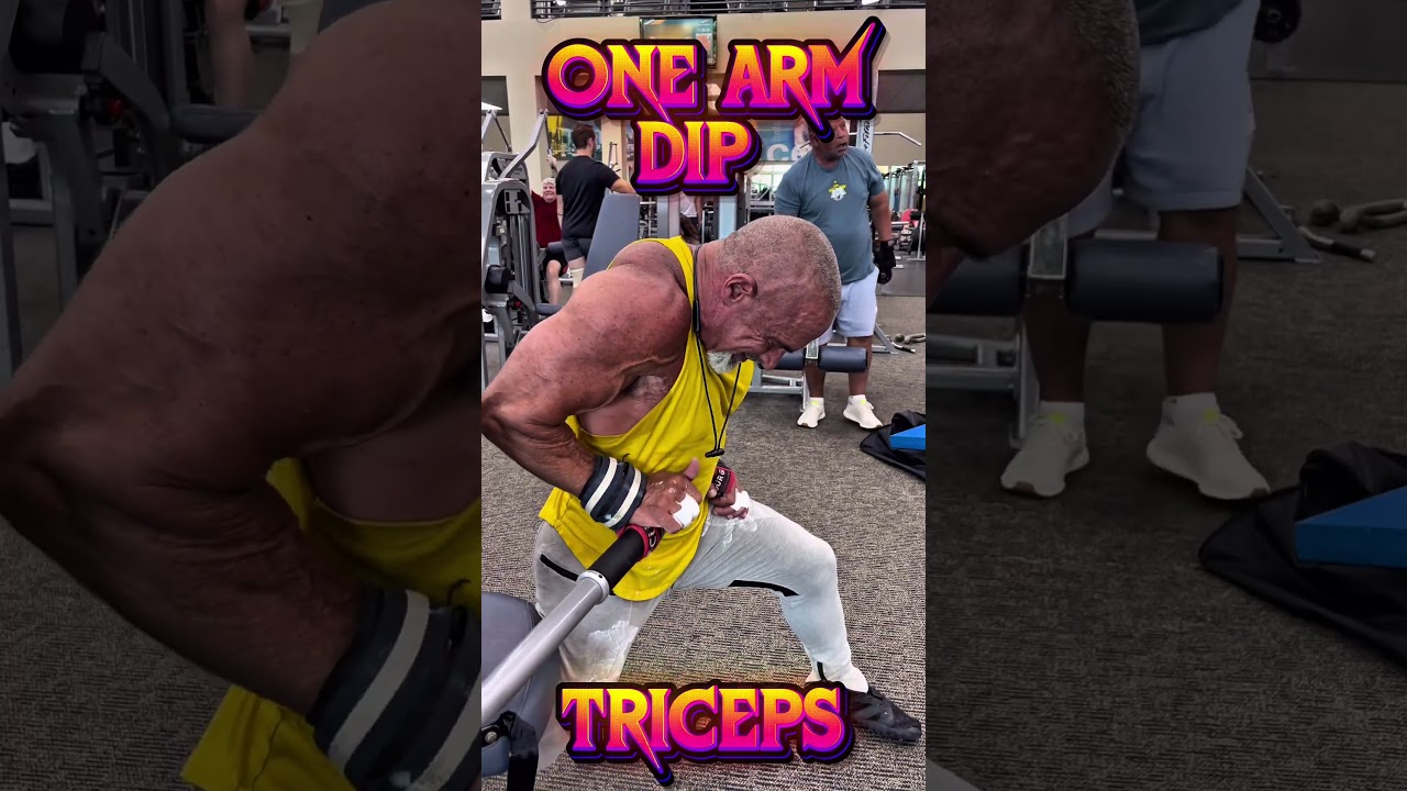 ONE ARM DIP FOR TRICEP #triceps #workout #motivation #DIPS #workouttips