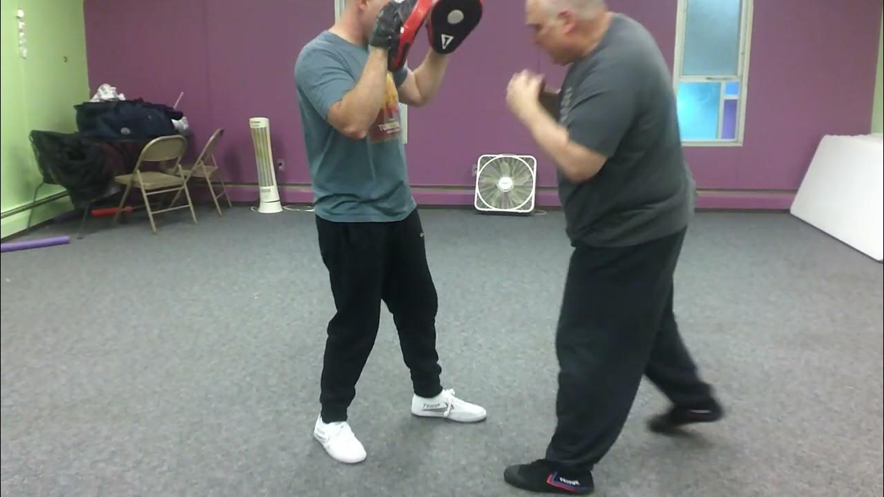 some boxing combinations jabcrosshook, jabcrossuppercut, jabcross