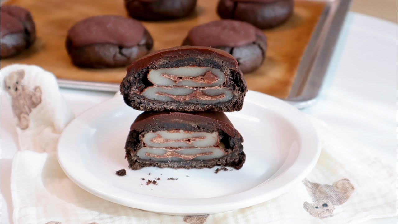 [Eng Sub] 이거 마약이네... 초코찰떡파이 쿠키 chocolate rice cake cookies recipeㅣ오데