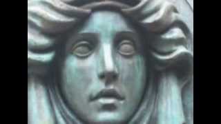 2010 Haunted Mansion - Madame Leota s Tombstone