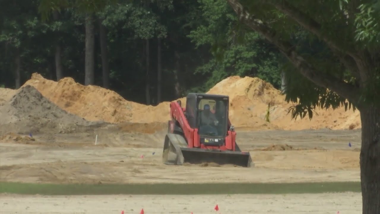 Ironwood construction raises concerns for residents and club members